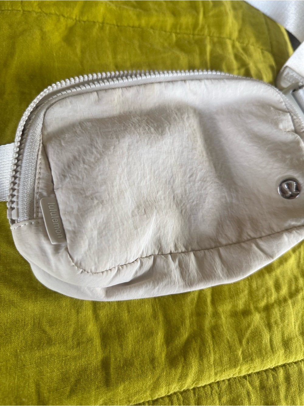 NWOT Lululemon Everywhere Belt Bag
